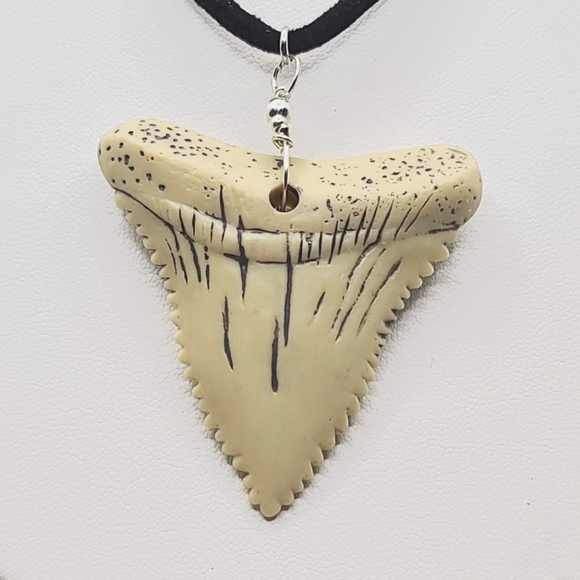 *Sold* Shark's Tooth Pendant Necklace - Picture 2 of 4